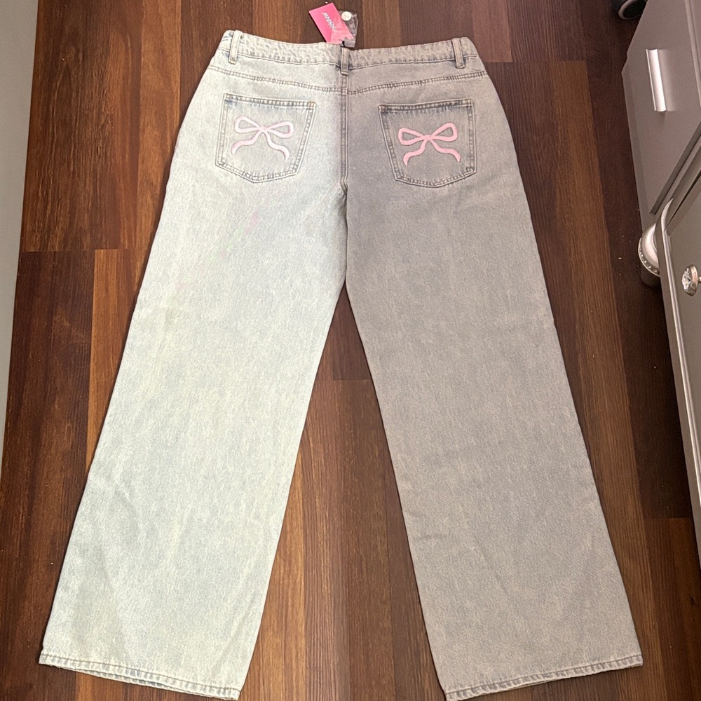 Women's Light Blue Wide Leg Jeans with Pink Bow by Edikted